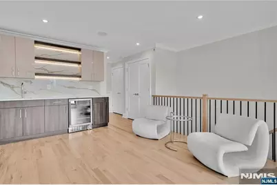304 Coolidge Avenue, Fort Lee, NJ 07024 - Photo 36