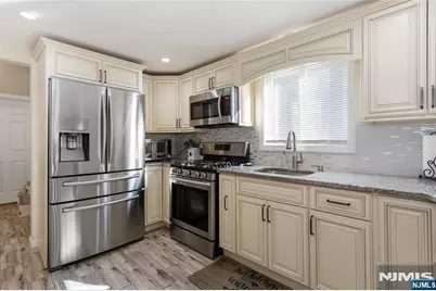 15 Anderson Avenue, Wallington, NJ 07057 - Photo 8