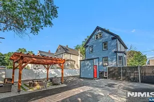 9 Byrne St, Hackensack, NJ 07601 - Photo 24