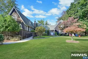 270 Franklin Tpke, Allendale, NJ 07401 - Photo 1