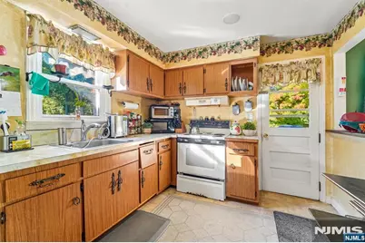 170 Fern Street, Washington Township, NJ 07676 - Photo 10