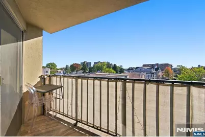 610 Anderson Avenue 3D #3D, Cliffside Park, NJ 07010 - Photo 16