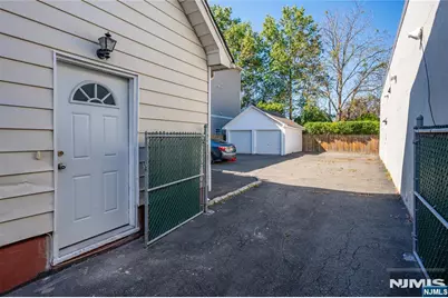 106 Broughton Avenue, Bloomfield, NJ 07003 - Photo 2