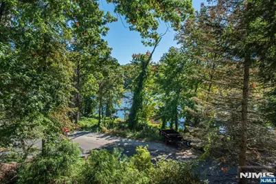 29 Lake Road, Denville, NJ 07834 - Photo 2