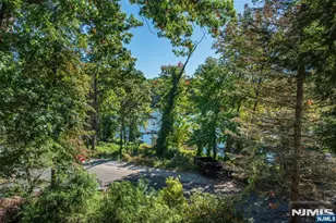 29 Lake Rd, Denville, NJ 07834 - Photo 2