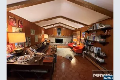 60 Karens Lane, Englewood Cliffs, NJ 07632 - Photo 16