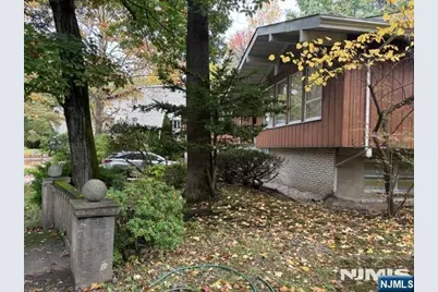 60 Karens Lane, Englewood Cliffs, NJ 07632 - Photo 4