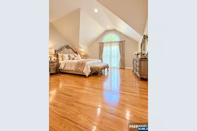 710 Totowa Road, Totowa, NJ 07512 - Photo 22
