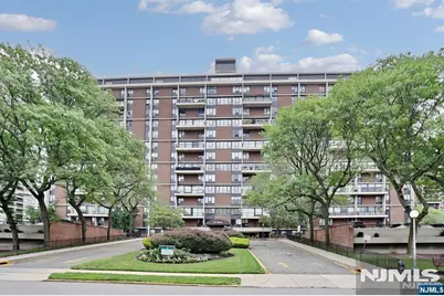 2 Horizon Road 812 #812, Fort Lee, NJ 07024 - Photo 24