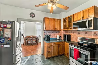 72 Wesley Street, Clifton, NJ 07013 - Photo 4