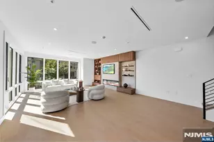 25 Leary Ln, Edgewater, NJ 07020 - Photo 14
