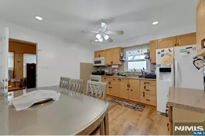 47 Emma Place, Clifton, NJ 07013 - Photo 6