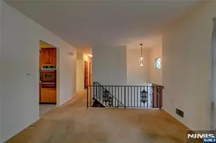 34 Pkwy, Pequannock Township, NJ 07440 - Photo 10
