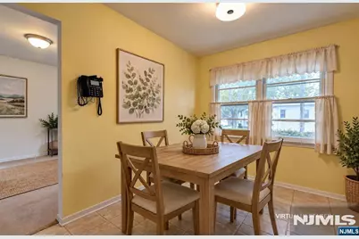 34 Parkway, Pequannock Township, NJ 07440 - Photo 14