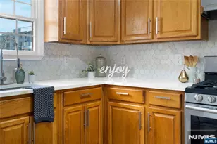 16 E Kinney St, Newark, NJ 07102 - Photo 14