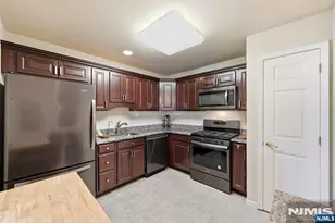 347 Winthrop Dr 3114, Nutley, NJ 07110 - Photo 12
