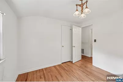 7 Tanglewood Drive, Livingston, NJ 07039 - Photo 20