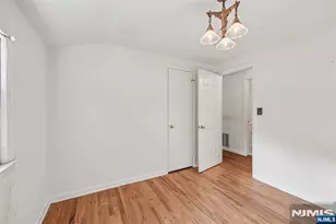 7 Tanglewood Dr, Livingston, NJ 07039 - Photo 20