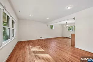 7 Tanglewood Dr, Livingston, NJ 07039 - Photo 6