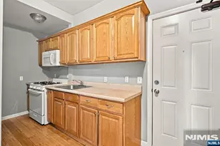 283 18th St, Newark, NJ 07103 - Photo 14