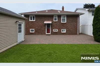 16 Jackson Avenue, South Hackensack Township, NJ 07606 - Photo 4