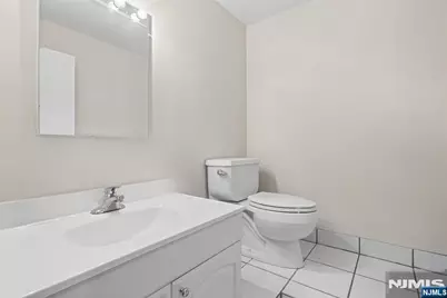 30 Litchult Lane, Mahwah, NJ 07430 - Photo 32