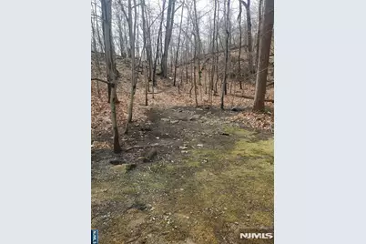 100 Pierson Miller Drive F15 #F15, Pompton Lakes, NJ 07442 - Photo 14