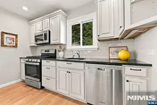 31 Stockton St, Bloomfield, NJ 07003 - Photo 10