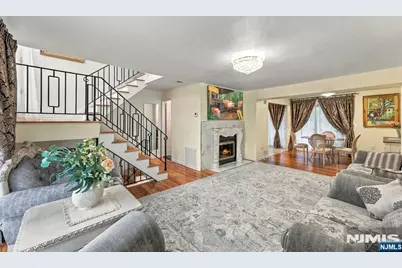 21 Yorkview Drive B6 #B6, Edgewater, NJ 07020 - Photo 2
