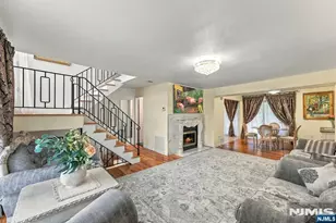 21 Yorkview Dr B6, Edgewater, NJ 07020 - Photo 2