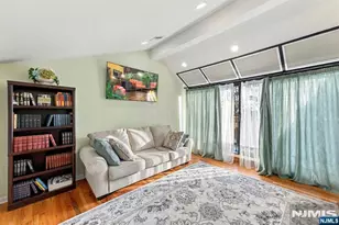 21 Yorkview Dr B6, Edgewater, NJ 07020 - Photo 14