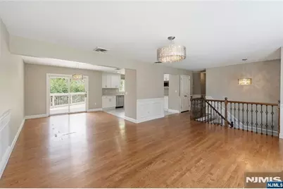 377 Chelsea Street, Paramus, NJ 07652 - Photo 4