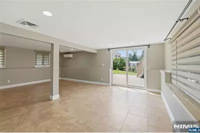 377 Chelsea Street, Paramus, NJ 07652 - Photo 18