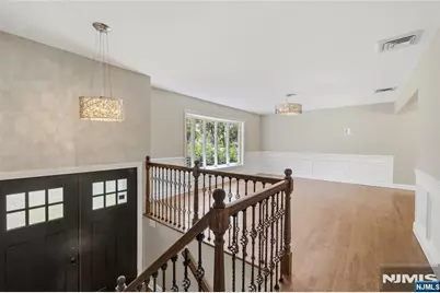 377 Chelsea Street, Paramus, NJ 07652 - Photo 2