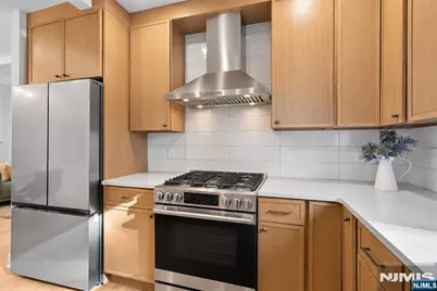 30 Irving Street 2 #2, Montclair, NJ 07042 - Photo 20
