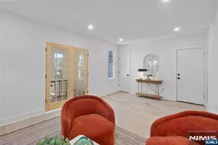 30 Irving Street 2, Montclair, NJ 07042 - Photo 4