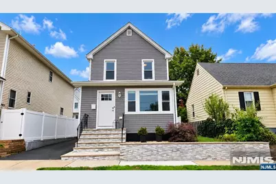 271 Castle Terrace, Lyndhurst Township, NJ 07071 - Photo 1