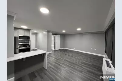 285 Aycrigg Avenue 6F #6F, Passaic, NJ 07055 - Photo 6