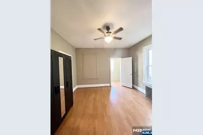 112 Hayward Place 1 #1, Wallington, NJ 07057 - Photo 4