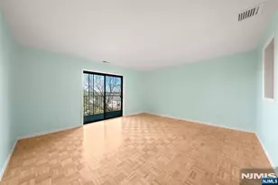 6409 Liberty I2, North Bergen, NJ 07047 - Photo 10