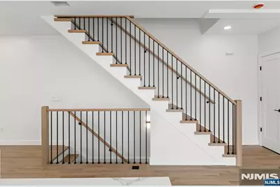 503 Saint Pauls Avenue, Cliffside Park, NJ 07010 - Photo 4
