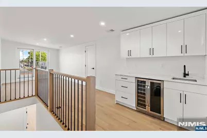 503 Saint Pauls Avenue, Cliffside Park, NJ 07010 - Photo 30