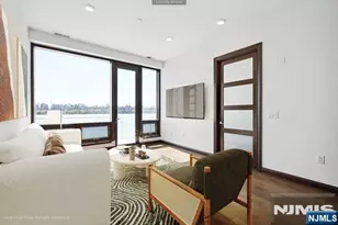 9 Somerset Ln 605, Edgewater, NJ 07020 - Photo 1