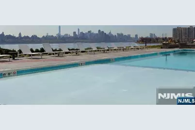 9 Somerset Lane 605 #605, Edgewater, NJ 07020 - Photo 22
