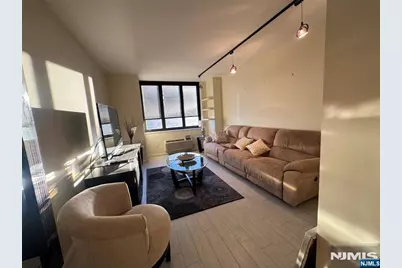 100 Carlyle 12Jn #12JN, Cliffside Park, NJ 07010 - Photo 12