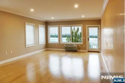 196 Cedar Street C002C #C002C, Cliffside Park, NJ 07010 - Photo 8