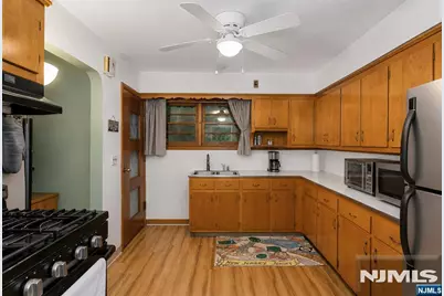 340 Saddle River Road 2 #2, Saddle Brook Township, NJ 07663 - Photo 10