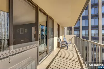 300 Winston Drive 920 #920, Cliffside Park, NJ 07010 - Photo 10
