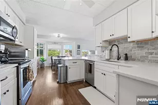 290 Anderson Street 4N, Hackensack, NJ 07601 - Photo 1