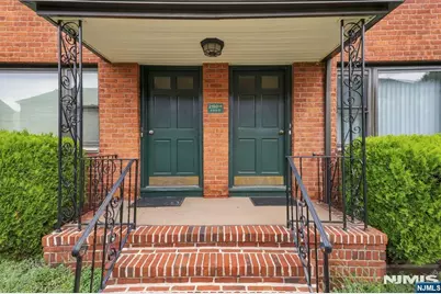 2193.5 N Central Avenue B #B, Fort Lee, NJ 07024 - Photo 2